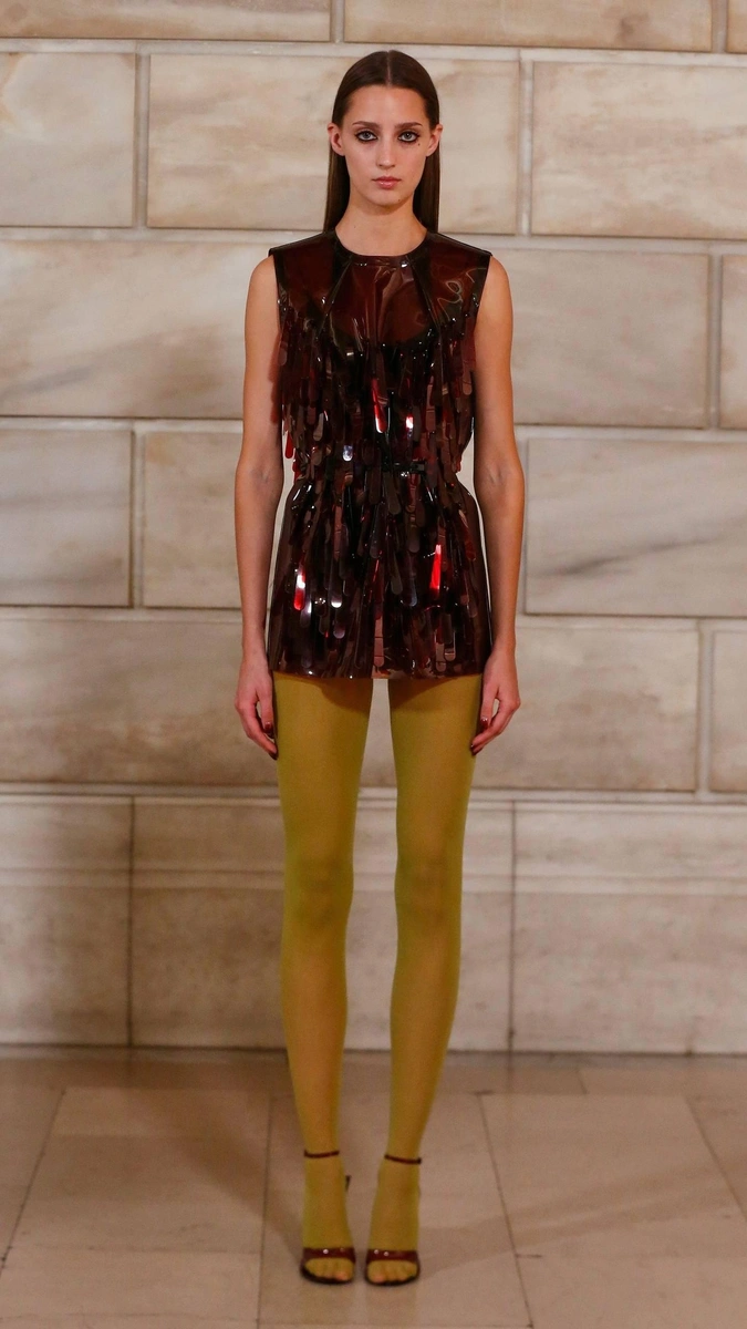 Источник: www.marcjacobs.com