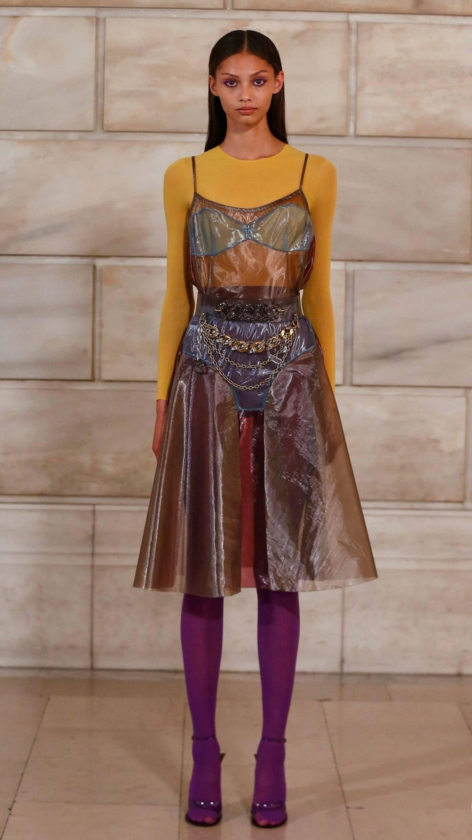 Источник: www.marcjacobs.com